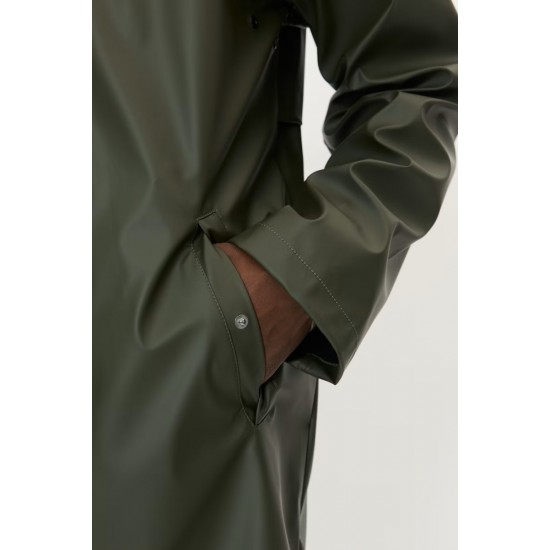 Matinique MArainy dark forest raincoat