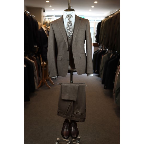 White Label Slim Fit Oliver Brown 3 piece suit
